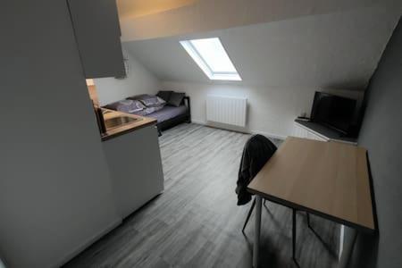 Studio "Sous Les Toits", Proche Hyper Centre Et Commerces ! ヴァランシエンヌ エクステリア 写真